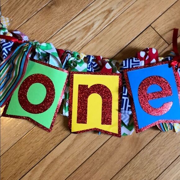 ☝🏼 First birthday “One” banner for high chair ❤️ - Picture 2 of 5
